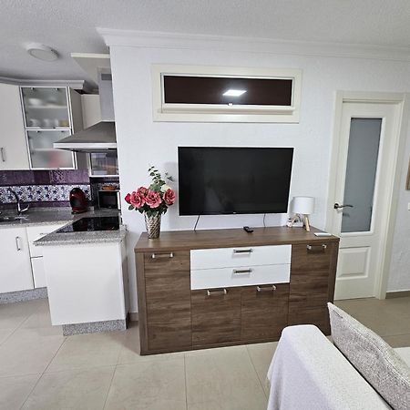 Apartamento En Benalmadena, Primera Linea De Playa Екстериор снимка