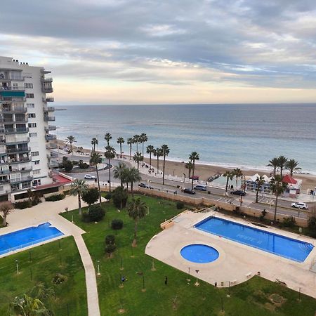 Apartamento En Benalmadena, Primera Linea De Playa Екстериор снимка